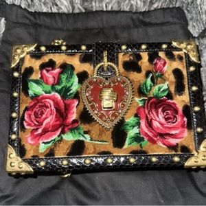 EUC Dolce & Gabbana My Heart box bag. Limited edition!
